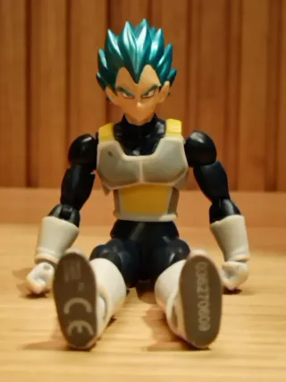 Action Figure Vegeta Super Saiyan Bandai