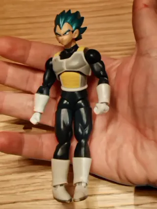 Action Figure Vegeta Super Saiyan Bandai