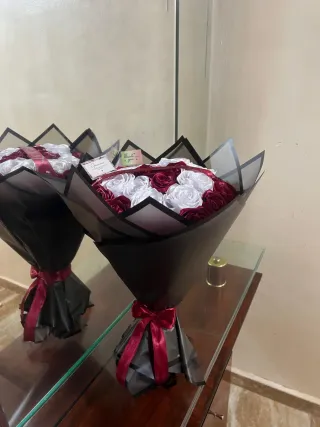 Flores de tela hechas a mano