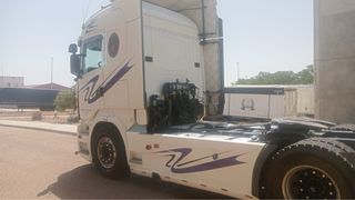 SCANIA R450