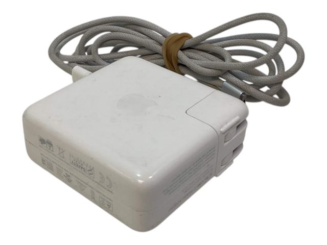 Adaptador Apple A2518 USB-C