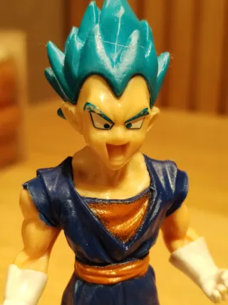 Vegito Super Saiyan Blue 12cm