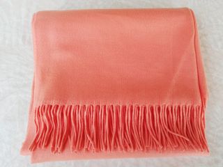 Fular Coral Suave con Flecos