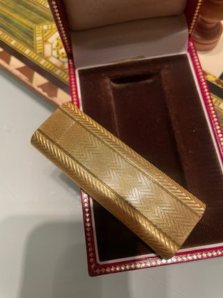 Encendedor Cartier Must Dorado