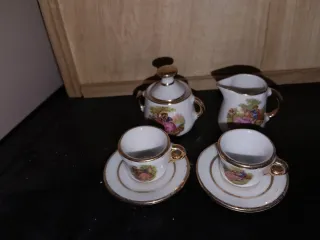 Mini set di porcellana decorata