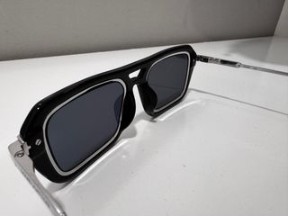 Occhiali da sole Louis Vuitton neri e argento