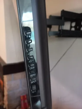 TV LG 50 Plasma con soporte de pared