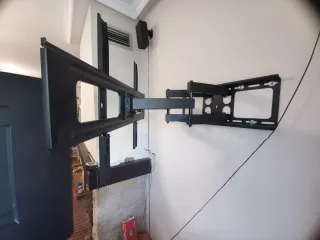 TV LG 50 Plasma con soporte de pared