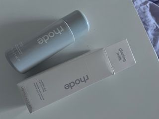 Rhode Glazing Milk Essência Facial