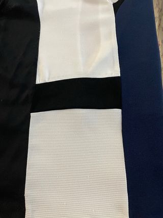 Blusa de retazos azul y blanco