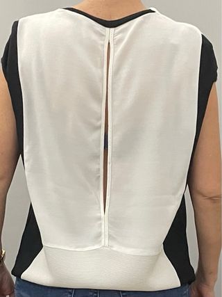 Blusa de retazos azul y blanco