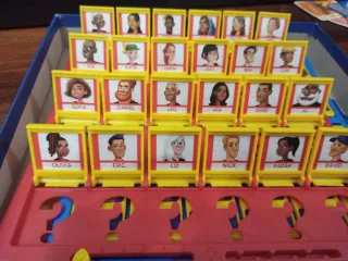 Juego ¿Quién es Quién? Hasbro Gaming