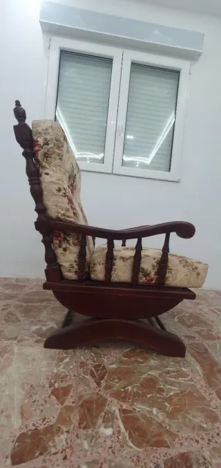 Sillón Mecedora Antiguo Tapizado Floral