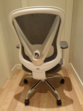 Silla de oficina ergonómica sin estrenar