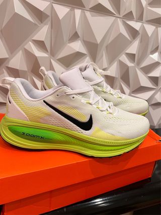 Nike Rnng Vomero 18 RN