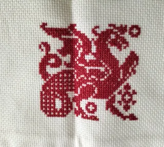 Funda cojín punto de cruz