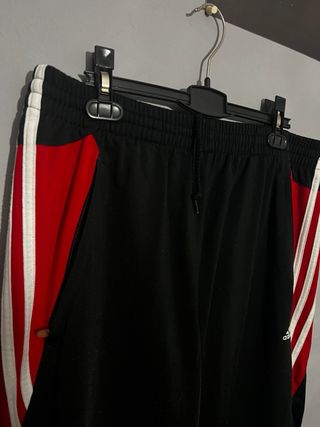 Chándal Adidas Negro y Rojo