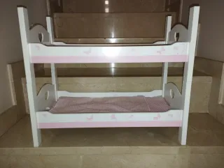 Literas o camitas de madera de juguete