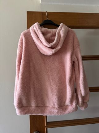 Sudadera pelito rosa con capucha