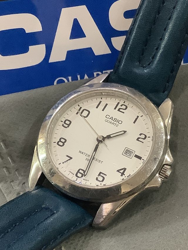 CASIO MTP 1221 "Correa de Piel Azul" Vintage -