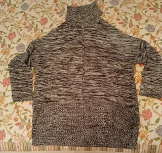 Jersey cuello cisne gris