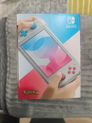 Nintendo Switch Lite Pokemon Spada e Scudo