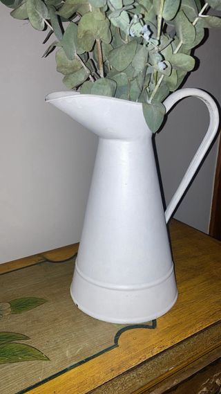 Jarra palancanera vintage blanca
