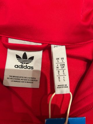 Chaqueta deportiva Adidas roja