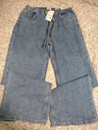 Pantalones vaqueros anchos con cordón