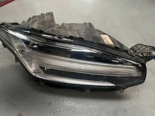 Faros Volvo XC90