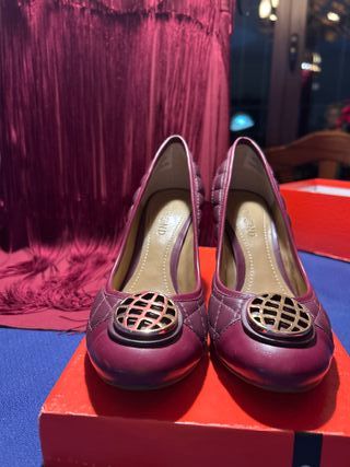 Zapatos Dune London tacón burdeos acolchados