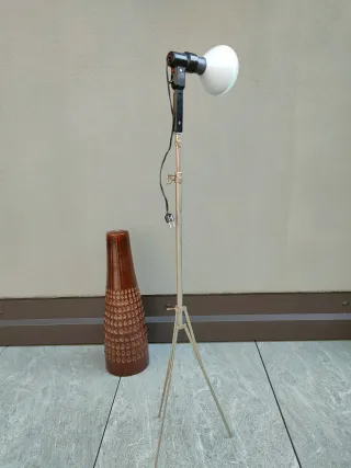 Lampada da fotografo antica metallo e plastica