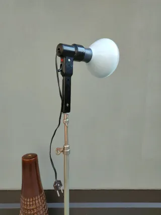 Lampada da fotografo antica metallo e plastica