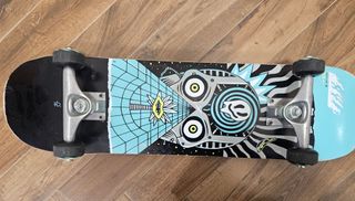 Skateboard Decathlon Mid cosmic 7.6