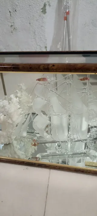 Fragata de cristal decorativa