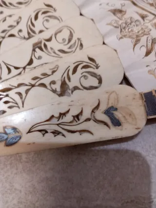 Abanico antiguo decorado