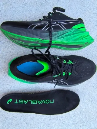 Zapatillas Asics Novablast 3