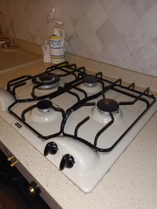 Cucina Rovere 2,10 MT con tavolo allung e 6 sedie