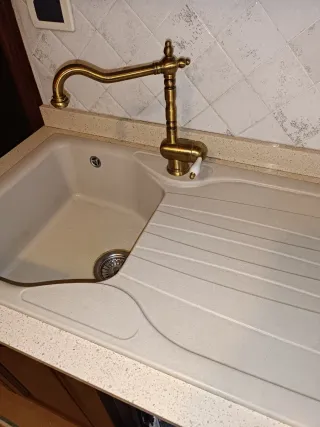 Cucina Rovere 2,10 MT con tavolo allung e 6 sedie