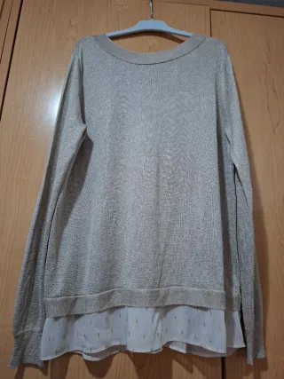 Jersey dorado y blanco con volantes