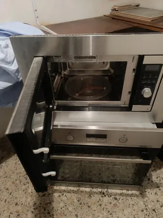 Microondas integrado acero inoxidable. Marca edesa