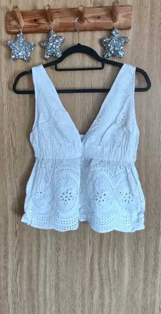 Blusa blanca bordada