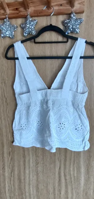 Blusa blanca bordada