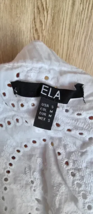 Blusa blanca bordada