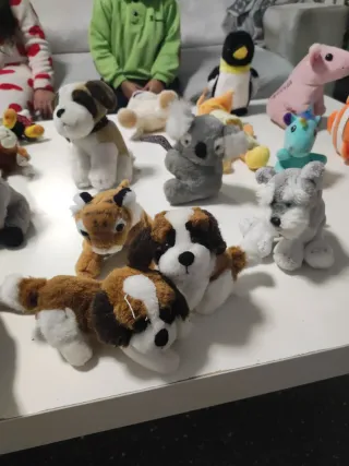 Lote de peluches variados