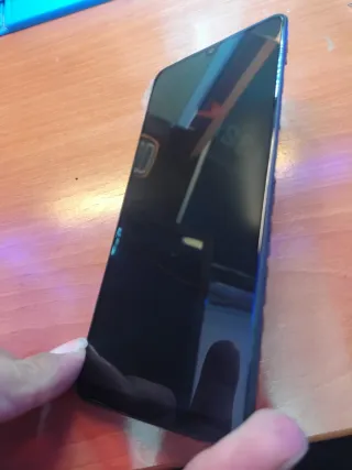 Pantalla Samsung A32 5G con marco