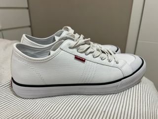 Bambas Levi's Blancas Estilo Converse