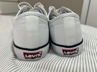 Bambas Levi's Blancas Estilo Converse