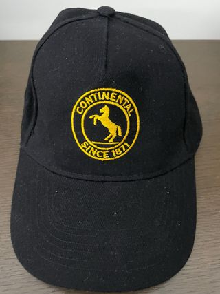 Gorra Continental Negra con Logo