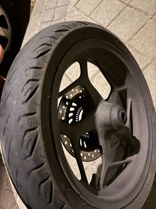 Rueda trasera moto